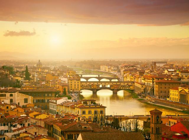 Firenca se protiv nesavesnih turista bori crevom za vodu